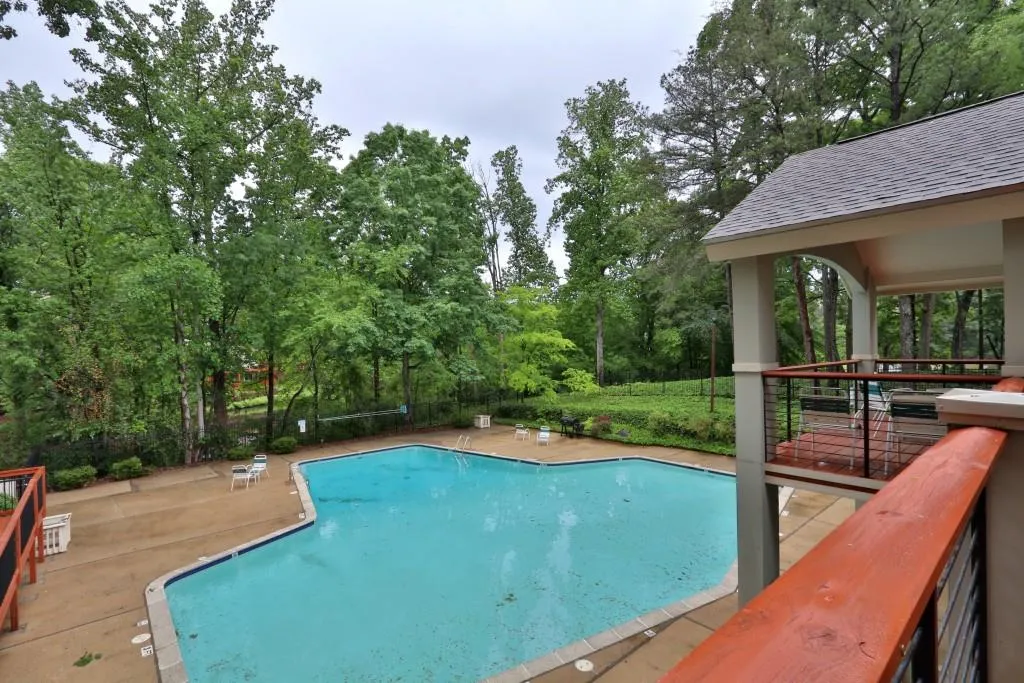 84 Dunwoody Springs Drive Unit 84, Atlanta, Georgia 30328, 3 Bedrooms Bedrooms, ,2 BathroomsBathrooms,Residential,Sold,84 Dunwoody Springs Drive Unit 84,5843259