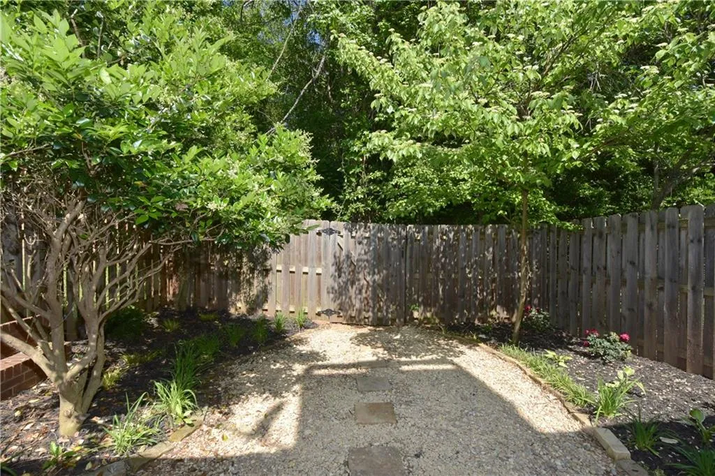 435 Towergate Place, Sandy Springs, Georgia 30350, 2 Bedrooms Bedrooms, ,2 BathroomsBathrooms,Residential,Sold,435 Towergate Place,5681804