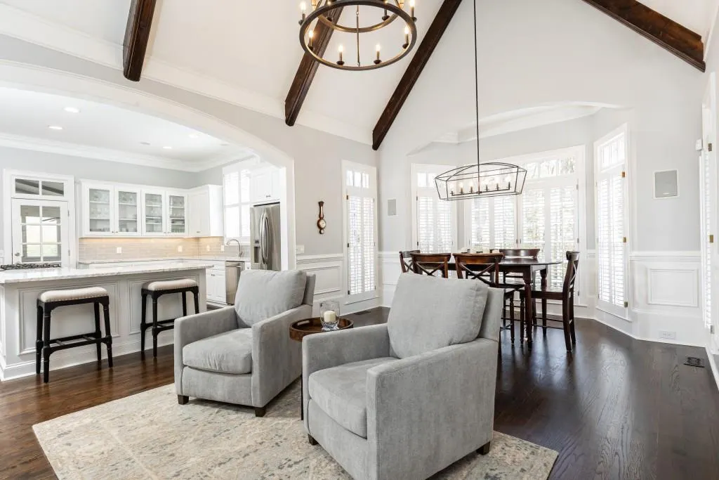 4555 Peachtree Dunwoody Road, Sandy Springs, Georgia 30342, 5 Bedrooms Bedrooms, ,4 BathroomsBathrooms,Residential,Sold,4555 Peachtree Dunwoody Road,7360431