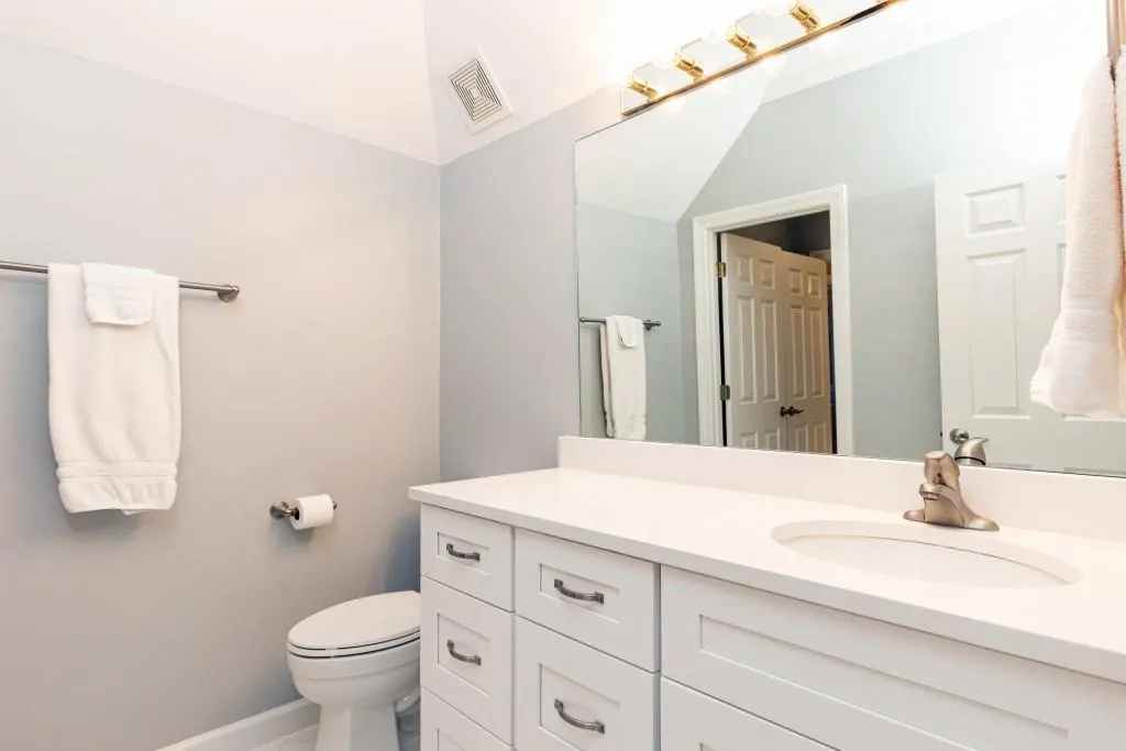 4555 Peachtree Dunwoody Road, Sandy Springs, Georgia 30342, 5 Bedrooms Bedrooms, ,4 BathroomsBathrooms,Residential,Sold,4555 Peachtree Dunwoody Road,7360431