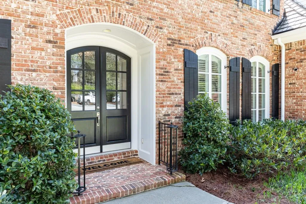 4555 Peachtree Dunwoody Road, Sandy Springs, Georgia 30342, 5 Bedrooms Bedrooms, ,4 BathroomsBathrooms,Residential,Sold,4555 Peachtree Dunwoody Road,7360431