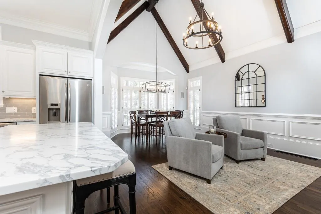 4555 Peachtree Dunwoody Road, Sandy Springs, Georgia 30342, 5 Bedrooms Bedrooms, ,4 BathroomsBathrooms,Residential,Sold,4555 Peachtree Dunwoody Road,7360431
