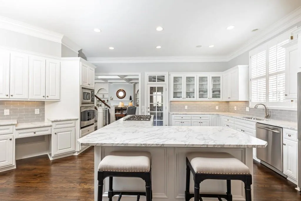 4555 Peachtree Dunwoody Road, Sandy Springs, Georgia 30342, 5 Bedrooms Bedrooms, ,4 BathroomsBathrooms,Residential,Sold,4555 Peachtree Dunwoody Road,7360431