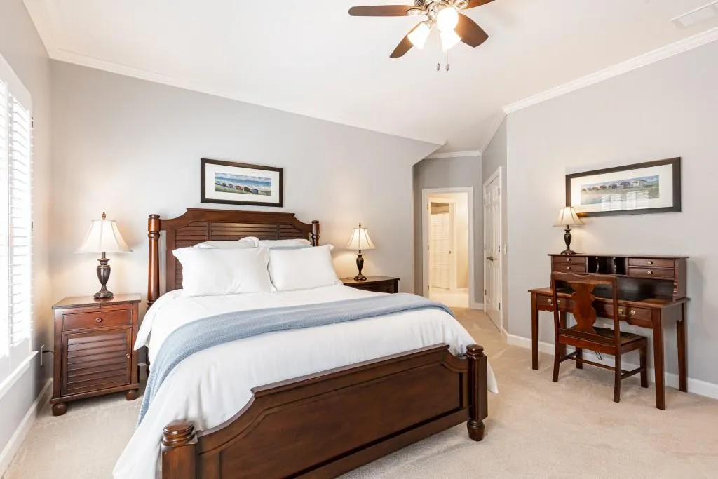 4555 Peachtree Dunwoody Road, Sandy Springs, Georgia 30342, 5 Bedrooms Bedrooms, ,4 BathroomsBathrooms,Residential,Sold,4555 Peachtree Dunwoody Road,7360431