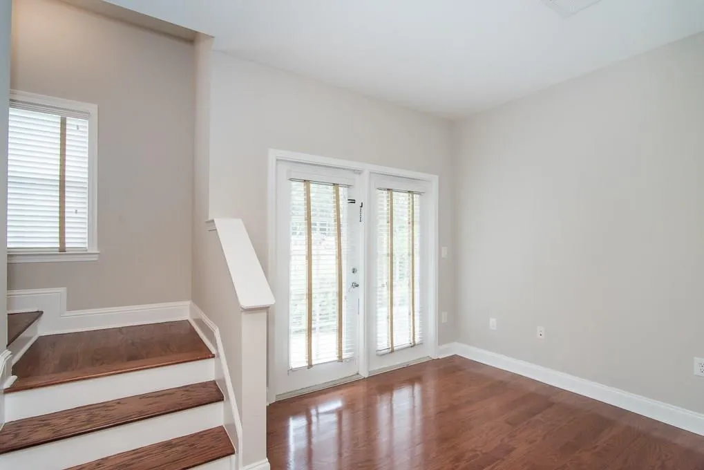 5529 Glenridge Park, Atlanta, Georgia 30342, 2 Bedrooms Bedrooms, ,2 BathroomsBathrooms,Residential,Sold,5529 Glenridge Park,5872770