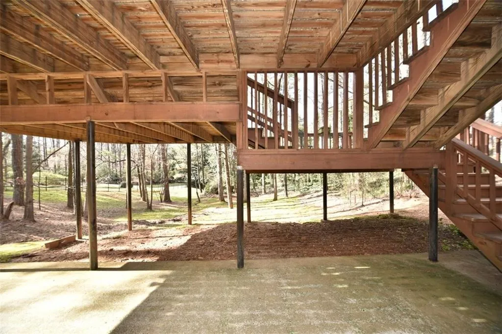 8070 Jett Ferry Road, Atlanta, Georgia 30350, 4 Bedrooms Bedrooms, ,3 BathroomsBathrooms,Residential,Sold,8070 Jett Ferry Road,5903473