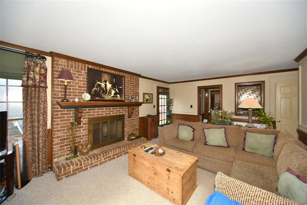 8070 Jett Ferry Road, Atlanta, Georgia 30350, 4 Bedrooms Bedrooms, ,3 BathroomsBathrooms,Residential,Sold,8070 Jett Ferry Road,5903473