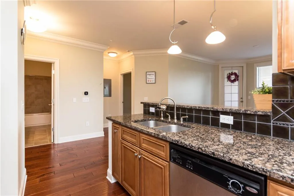 901 Abernathy Road Unit 5100, Atlanta, Georgia 30328, 2 Bedrooms Bedrooms, ,2 BathroomsBathrooms,Residential,Sold,901 Abernathy Road Unit 5100,6095292