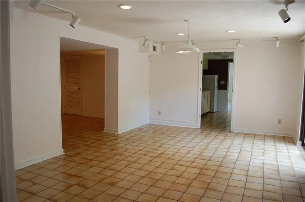 4855 Lansbury Drive, Sandy Springs, Georgia 30342, 4 Bedrooms Bedrooms, ,3 BathroomsBathrooms,Residential,Sold,4855 Lansbury Drive,6029343