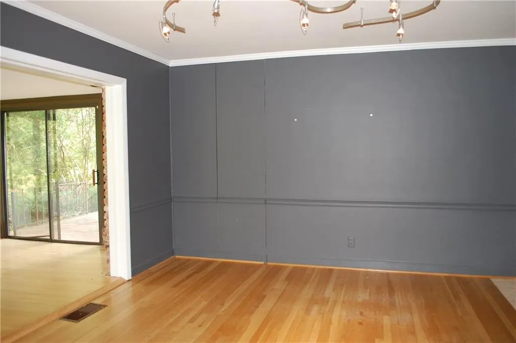 4855 Lansbury Drive, Sandy Springs, Georgia 30342, 4 Bedrooms Bedrooms, ,3 BathroomsBathrooms,Residential,Sold,4855 Lansbury Drive,6029343