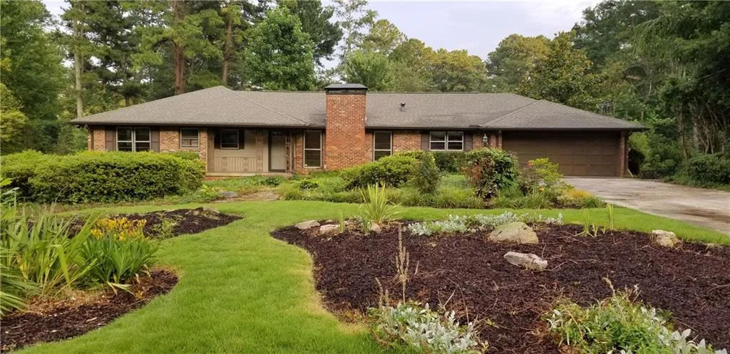 4855 Lansbury Drive, Sandy Springs, Georgia 30342, 4 Bedrooms Bedrooms, ,3 BathroomsBathrooms,Residential,Sold,4855 Lansbury Drive,6029343