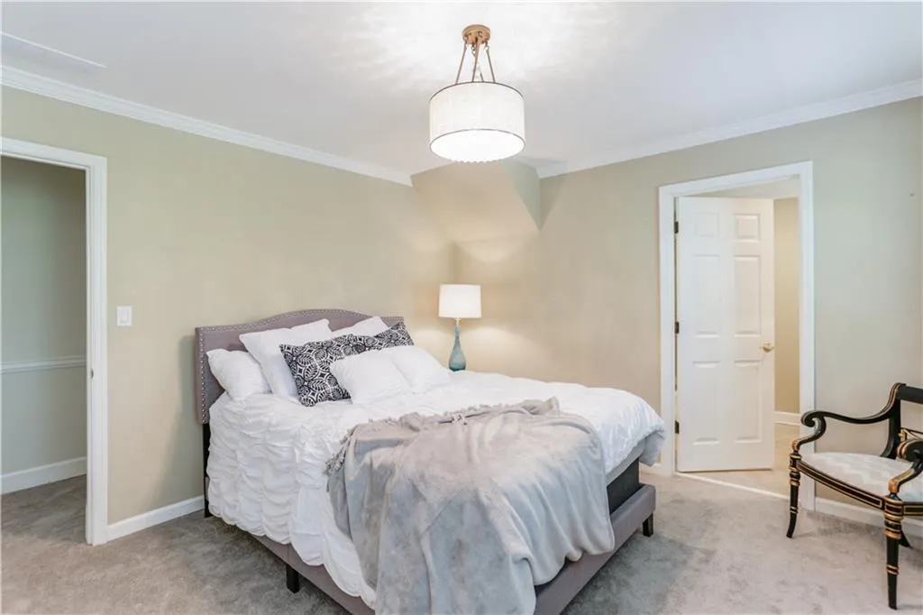 7850 Fawndale Way, Sandy Springs, Georgia 30350, 5 Bedrooms Bedrooms, ,4 BathroomsBathrooms,Residential,Sold,7850 Fawndale Way,6563205