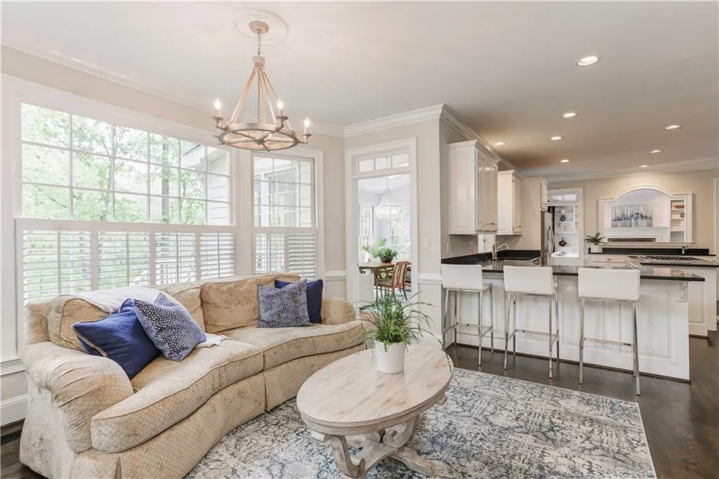 7850 Fawndale Way, Sandy Springs, Georgia 30350, 5 Bedrooms Bedrooms, ,4 BathroomsBathrooms,Residential,Sold,7850 Fawndale Way,6563205