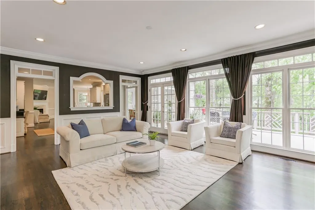 7850 Fawndale Way, Sandy Springs, Georgia 30350, 5 Bedrooms Bedrooms, ,4 BathroomsBathrooms,Residential,Sold,7850 Fawndale Way,6563205