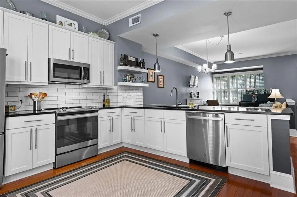 718 Cosmopolitan Drive Ne Unit 1225, Atlanta, Georgia 30324, 3 Bedrooms Bedrooms, ,3 BathroomsBathrooms,Residential,For Sale,718 Cosmopolitan Drive Ne Unit 1225,7650923