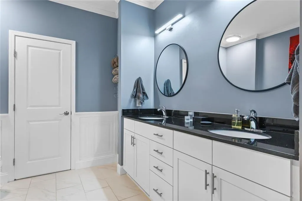 718 Cosmopolitan Drive Ne Unit 1225, Atlanta, Georgia 30324, 3 Bedrooms Bedrooms, ,3 BathroomsBathrooms,Residential,For Sale,718 Cosmopolitan Drive Ne Unit 1225,7650923