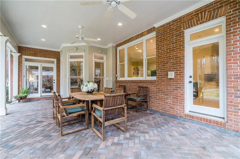630 Heards Ferry Road, Atlanta, Georgia 30328, 6 Bedrooms Bedrooms, ,6 BathroomsBathrooms,Residential,Sold,630 Heards Ferry Road,6508479