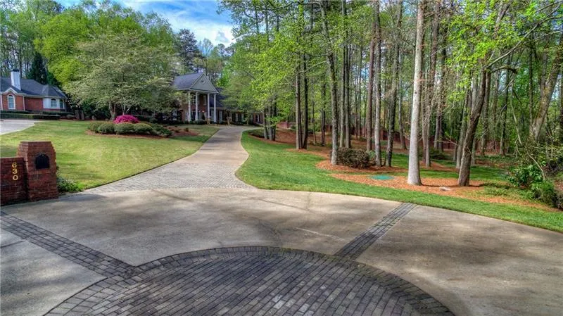 630 Heards Ferry Road, Atlanta, Georgia 30328, 6 Bedrooms Bedrooms, ,6 BathroomsBathrooms,Residential,Sold,630 Heards Ferry Road,6508479