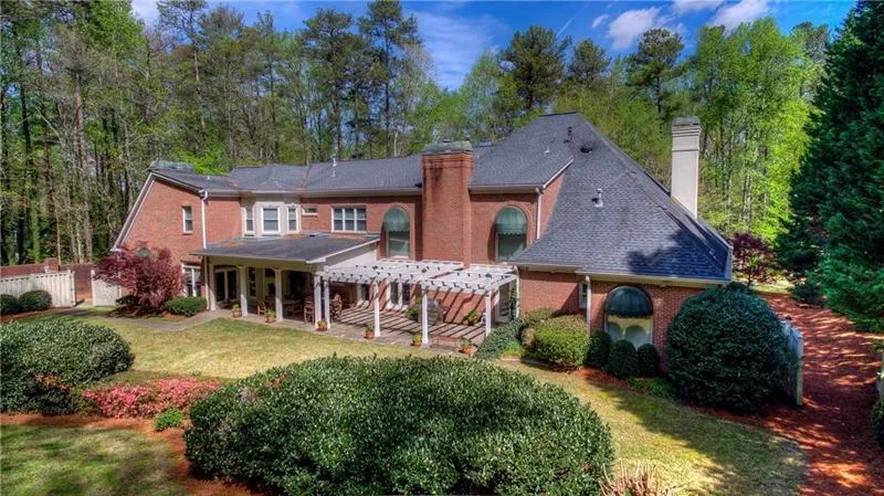 630 Heards Ferry Road, Atlanta, Georgia 30328, 6 Bedrooms Bedrooms, ,6 BathroomsBathrooms,Residential,Sold,630 Heards Ferry Road,6508479