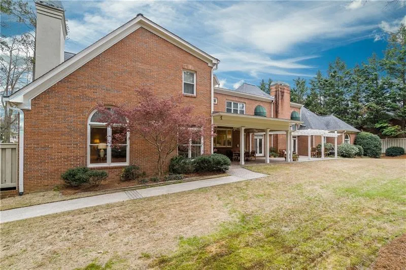 630 Heards Ferry Road, Atlanta, Georgia 30328, 6 Bedrooms Bedrooms, ,6 BathroomsBathrooms,Residential,Sold,630 Heards Ferry Road,6508479