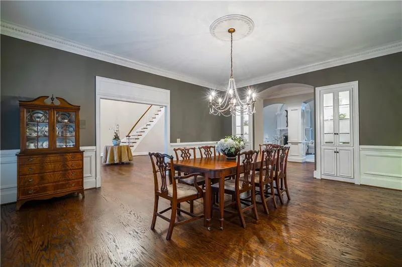 630 Heards Ferry Road, Atlanta, Georgia 30328, 6 Bedrooms Bedrooms, ,6 BathroomsBathrooms,Residential,Sold,630 Heards Ferry Road,6508479
