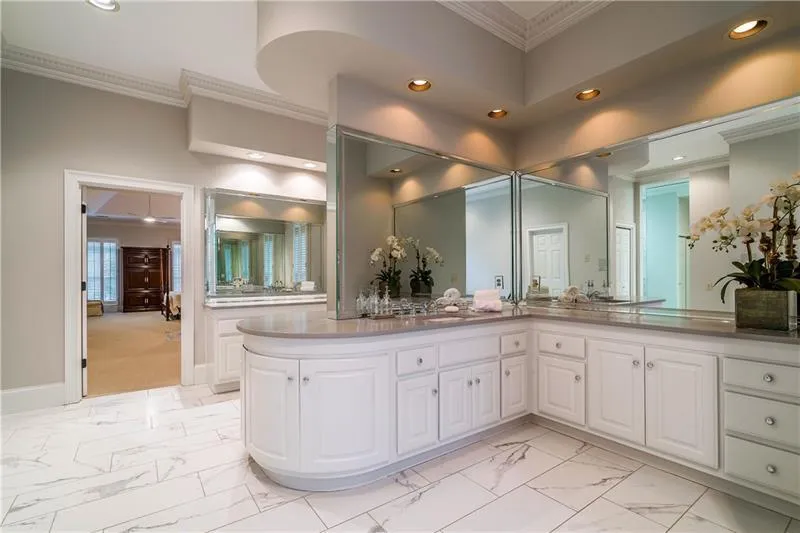 630 Heards Ferry Road, Atlanta, Georgia 30328, 6 Bedrooms Bedrooms, ,6 BathroomsBathrooms,Residential,Sold,630 Heards Ferry Road,6508479
