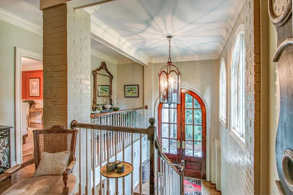 3915 Vermont Road Ne, Atlanta, Georgia 30319, 5 Bedrooms Bedrooms, ,5 BathroomsBathrooms,Residential,Sold,3915 Vermont Road Ne,5644212
