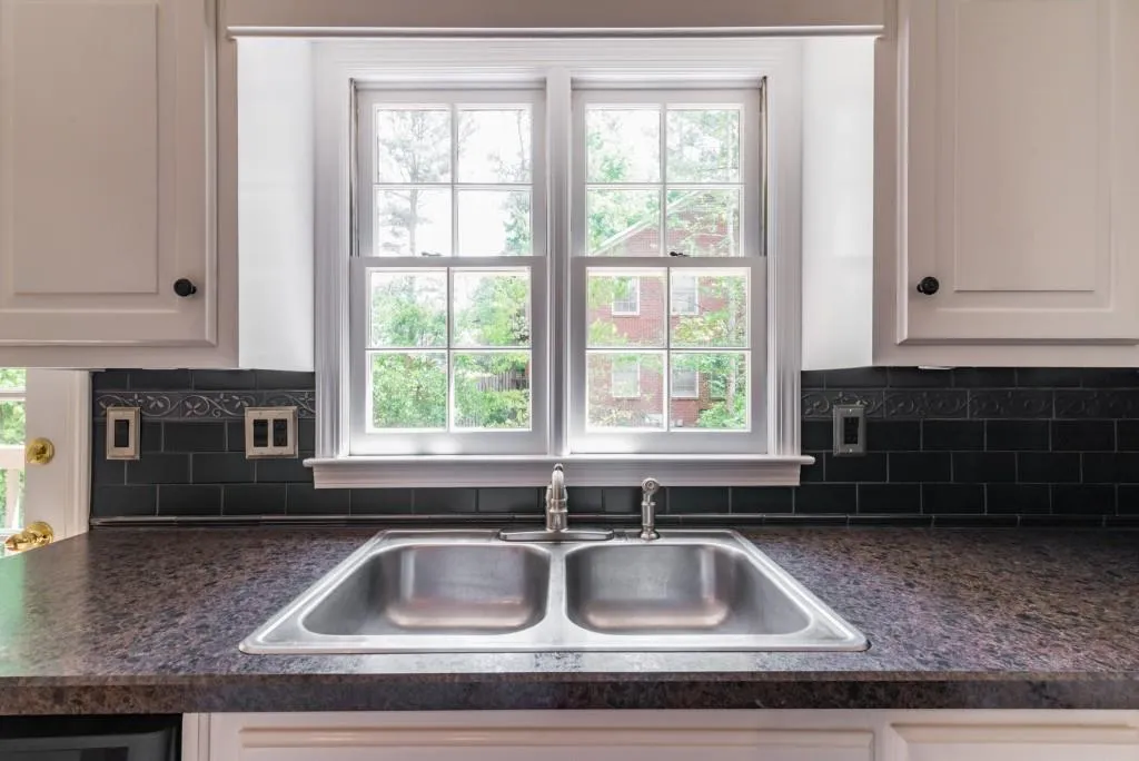 637 Corbin Lake Court, Sandy Springs, Georgia 30350, 3 Bedrooms Bedrooms, ,2 BathroomsBathrooms,Residential,Sold,637 Corbin Lake Court,5683194