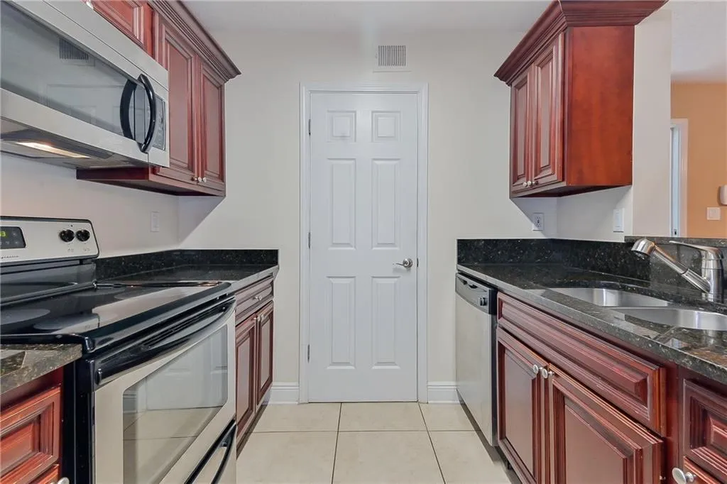 1104 Santa Fe Parkway, Sandy Springs, Georgia 30350, 1 Bedroom Bedrooms, ,1 BathroomBathrooms,Residential,Sold,1104 Santa Fe Parkway,6604969