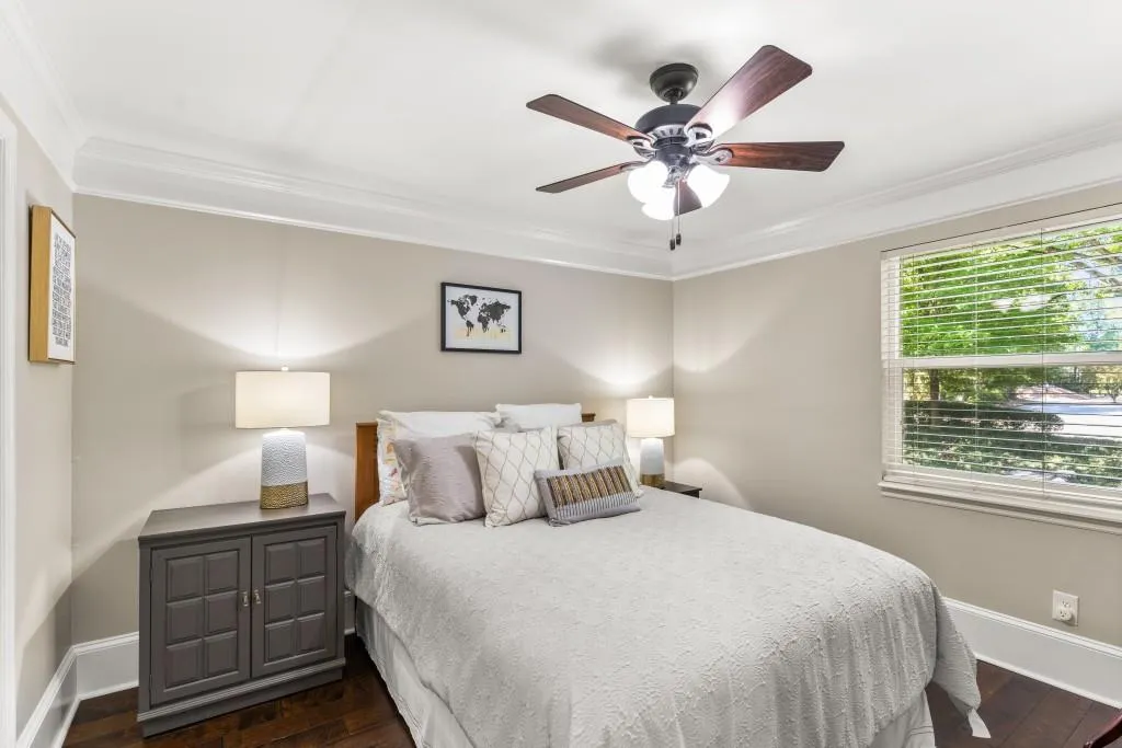 13 Dunwoody Springs Drive, Sandy Springs, Georgia 30328, 2 Bedrooms Bedrooms, ,2 BathroomsBathrooms,Residential,Sold,13 Dunwoody Springs Drive,7118705