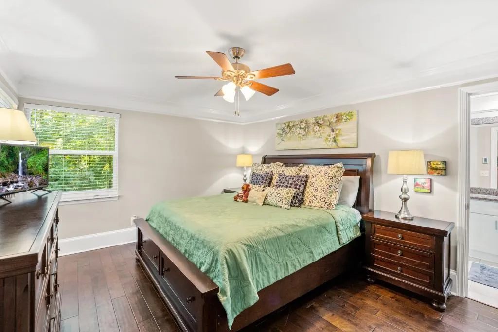 13 Dunwoody Springs Drive, Sandy Springs, Georgia 30328, 2 Bedrooms Bedrooms, ,2 BathroomsBathrooms,Residential,Sold,13 Dunwoody Springs Drive,7118705