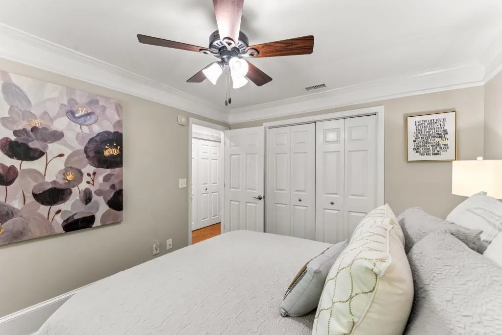 13 Dunwoody Springs Drive, Sandy Springs, Georgia 30328, 2 Bedrooms Bedrooms, ,2 BathroomsBathrooms,Residential,Sold,13 Dunwoody Springs Drive,7118705