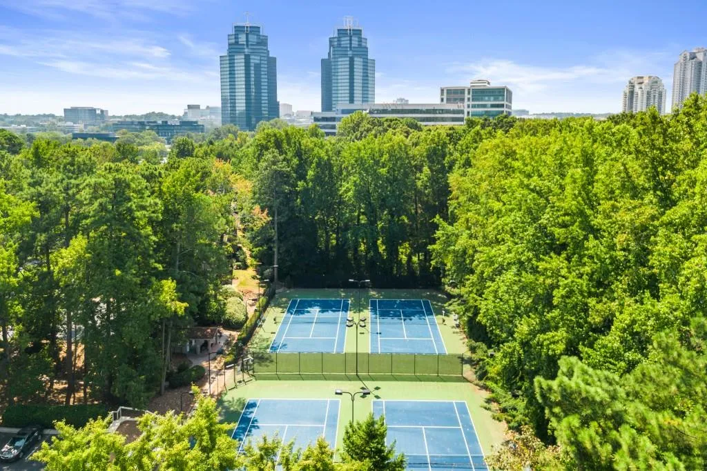 13 Dunwoody Springs Drive, Sandy Springs, Georgia 30328, 2 Bedrooms Bedrooms, ,2 BathroomsBathrooms,Residential,Sold,13 Dunwoody Springs Drive,7118705
