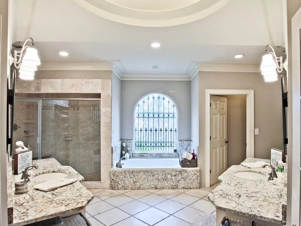 6435 Riverside Drive, Sandy Springs, Georgia 30328, 4 Bedrooms Bedrooms, ,3 BathroomsBathrooms,Residential,Sold,6435 Riverside Drive,6680047