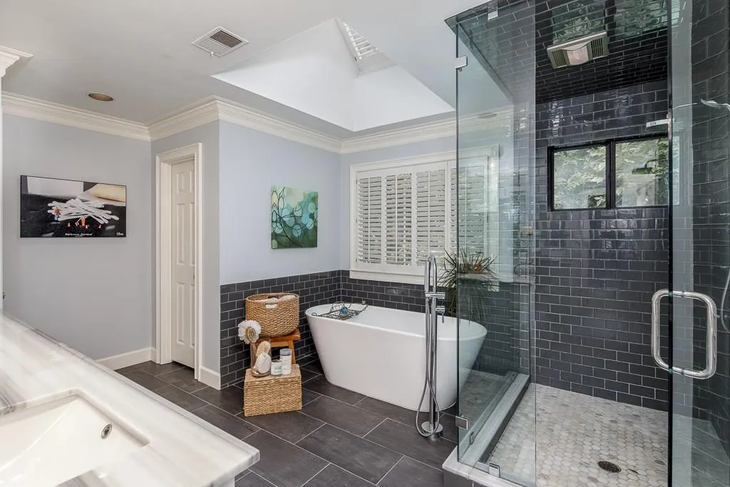 160 Spalding Creek Court, Sandy Springs, Georgia 30350, 5 Bedrooms Bedrooms, ,5 BathroomsBathrooms,Residential,Sold,160 Spalding Creek Court,6060178