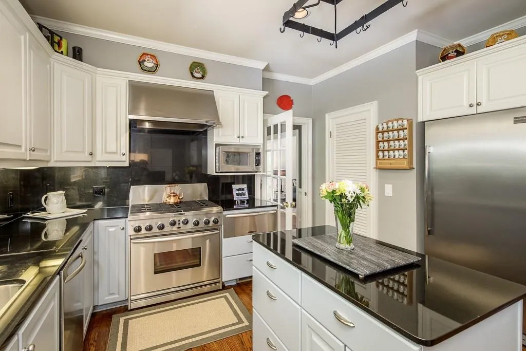 160 Spalding Creek Court, Sandy Springs, Georgia 30350, 5 Bedrooms Bedrooms, ,5 BathroomsBathrooms,Residential,Sold,160 Spalding Creek Court,6060178