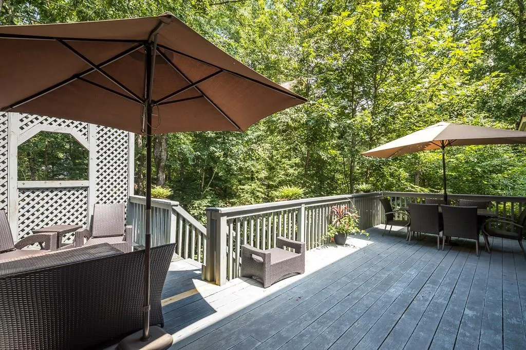 160 Spalding Creek Court, Sandy Springs, Georgia 30350, 5 Bedrooms Bedrooms, ,5 BathroomsBathrooms,Residential,Sold,160 Spalding Creek Court,6060178