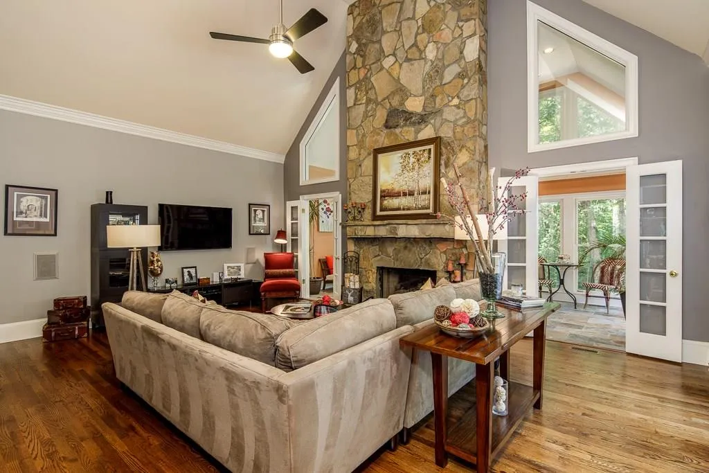 160 Spalding Creek Court, Sandy Springs, Georgia 30350, 5 Bedrooms Bedrooms, ,5 BathroomsBathrooms,Residential,Sold,160 Spalding Creek Court,6060178