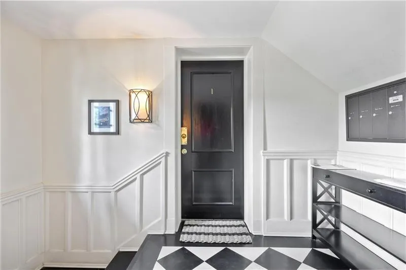 1 S Prado Ne Unit 1, Atlanta, Georgia 30309, 1 Bedroom Bedrooms, ,1 BathroomBathrooms,Residential,For Sale,1 S Prado Ne Unit 1,7682895