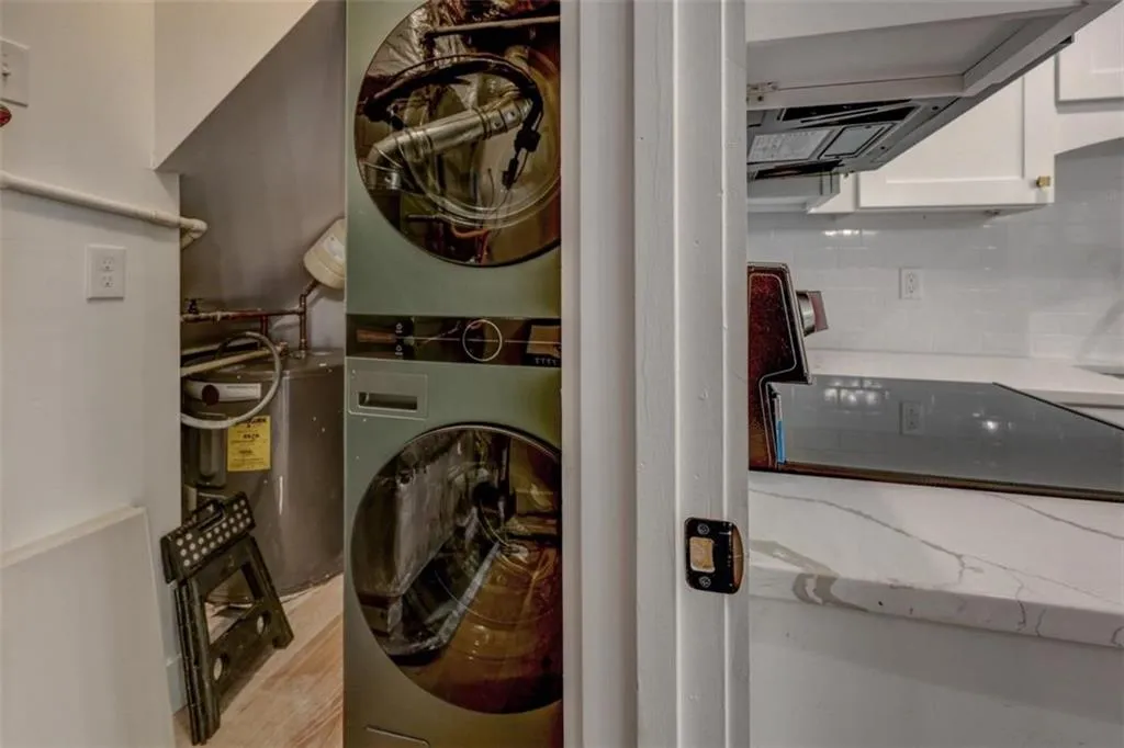 6 Kings Tavern Place, Atlanta, Georgia 30318, 2 Bedrooms Bedrooms, ,2 BathroomsBathrooms,Residential,For Sale,6 Kings Tavern Place,7672425 6 Kings Tavern Place, Atlanta, Georgia 30318, 2 Bedrooms Bedrooms, ,2 BathroomsBathrooms,Residential,For Sale,6 Kings Tavern Place,7672425