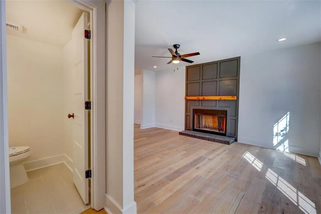 6 Kings Tavern Place, Atlanta, Georgia 30318, 2 Bedrooms Bedrooms, ,2 BathroomsBathrooms,Residential,For Sale,6 Kings Tavern Place,7672425 6 Kings Tavern Place, Atlanta, Georgia 30318, 2 Bedrooms Bedrooms, ,2 BathroomsBathrooms,Residential,For Sale,6 Kings Tavern Place,7672425