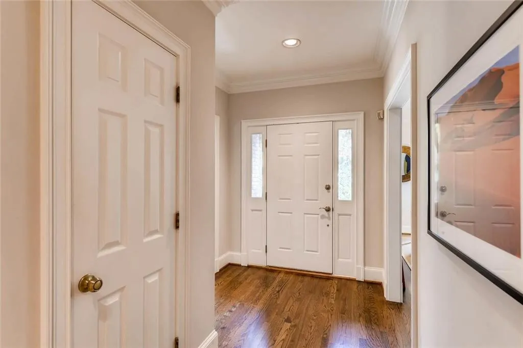 82 Paces West Circle Nw, Atlanta, Georgia 30327, 4 Bedrooms Bedrooms, ,2 BathroomsBathrooms,Residential,Sold,82 Paces West Circle Nw,5913602