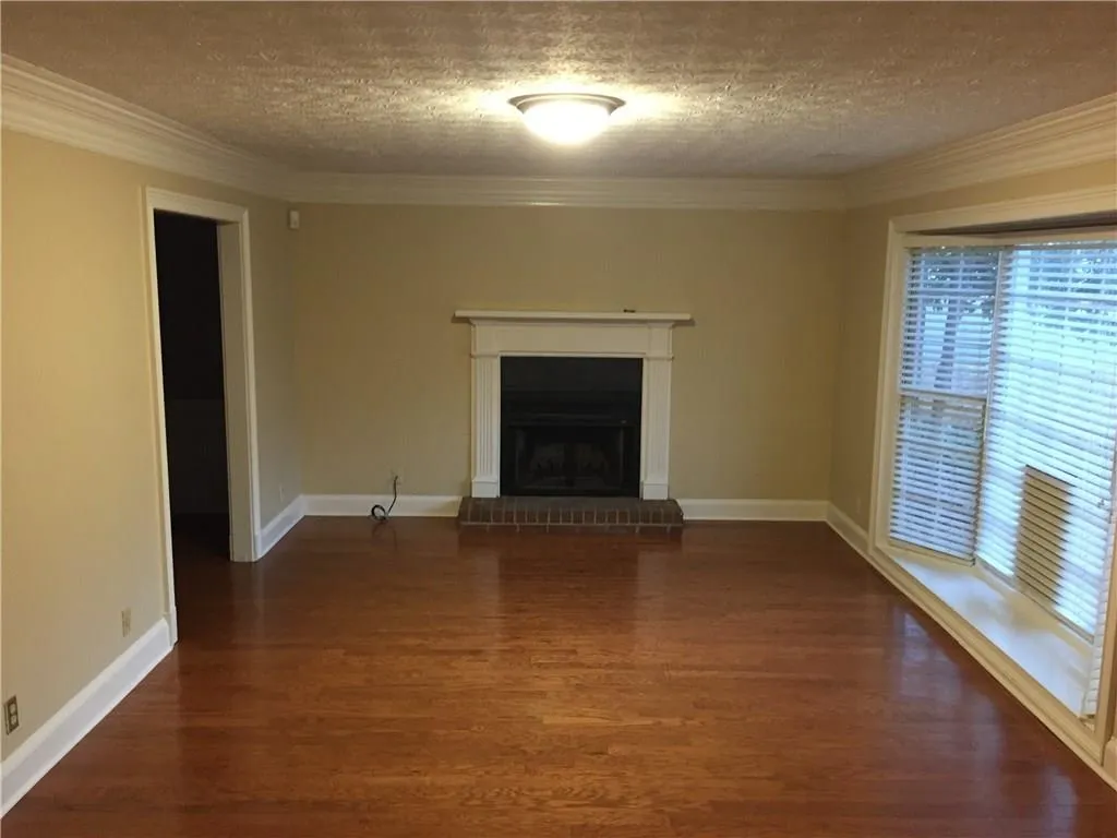 7915 Briar Villa Place, Sandy Springs, Georgia 30350, 3 Bedrooms Bedrooms, ,2 BathroomsBathrooms,Residential,Sold,7915 Briar Villa Place,5780907
