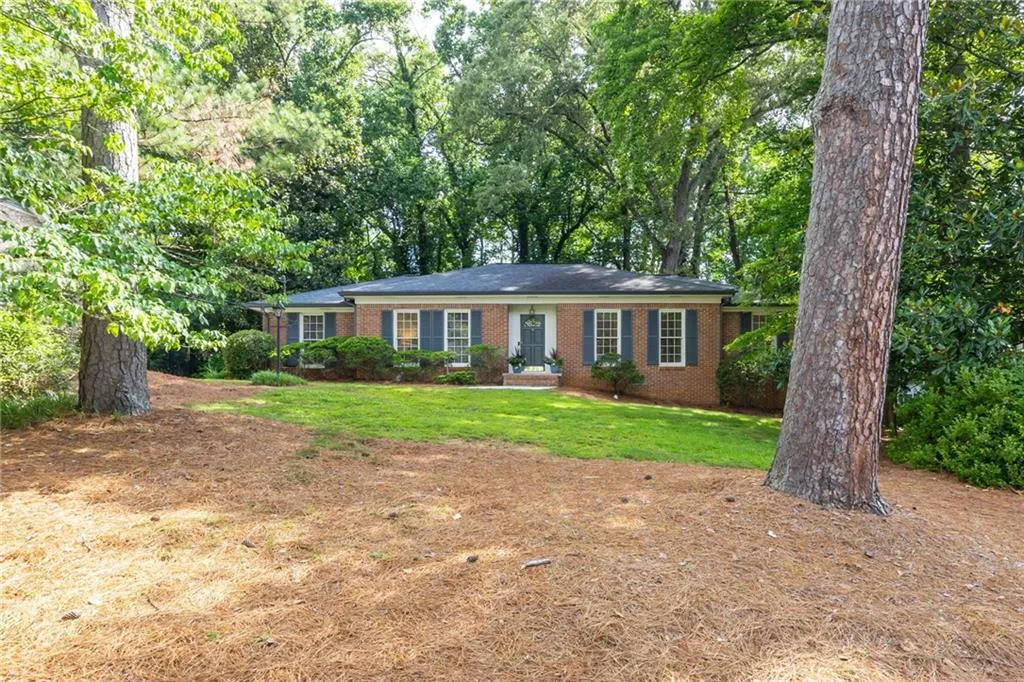 1342 Old Johnson Ferry Road Ne, Brookhaven, Georgia 30319, 3 Bedrooms Bedrooms, ,2 BathroomsBathrooms,Residential,For Sale,1342 Old Johnson Ferry Road Ne,7603988