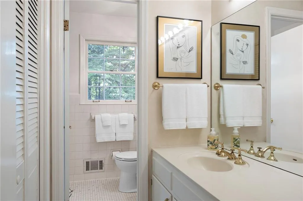 1342 Old Johnson Ferry Road Ne, Brookhaven, Georgia 30319, 3 Bedrooms Bedrooms, ,2 BathroomsBathrooms,Residential,For Sale,1342 Old Johnson Ferry Road Ne,7603988