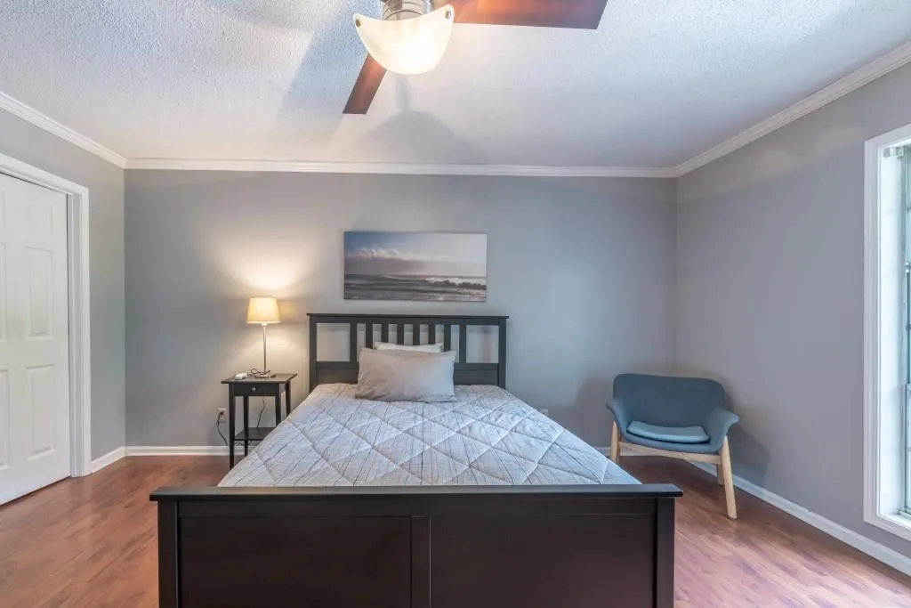 6851 Roswell Road Unit J-19, Sandy Springs, Georgia 30328, 2 Bedrooms Bedrooms, ,1 BathroomBathrooms,Residential,Sold,6851 Roswell Road Unit J-19,6908366