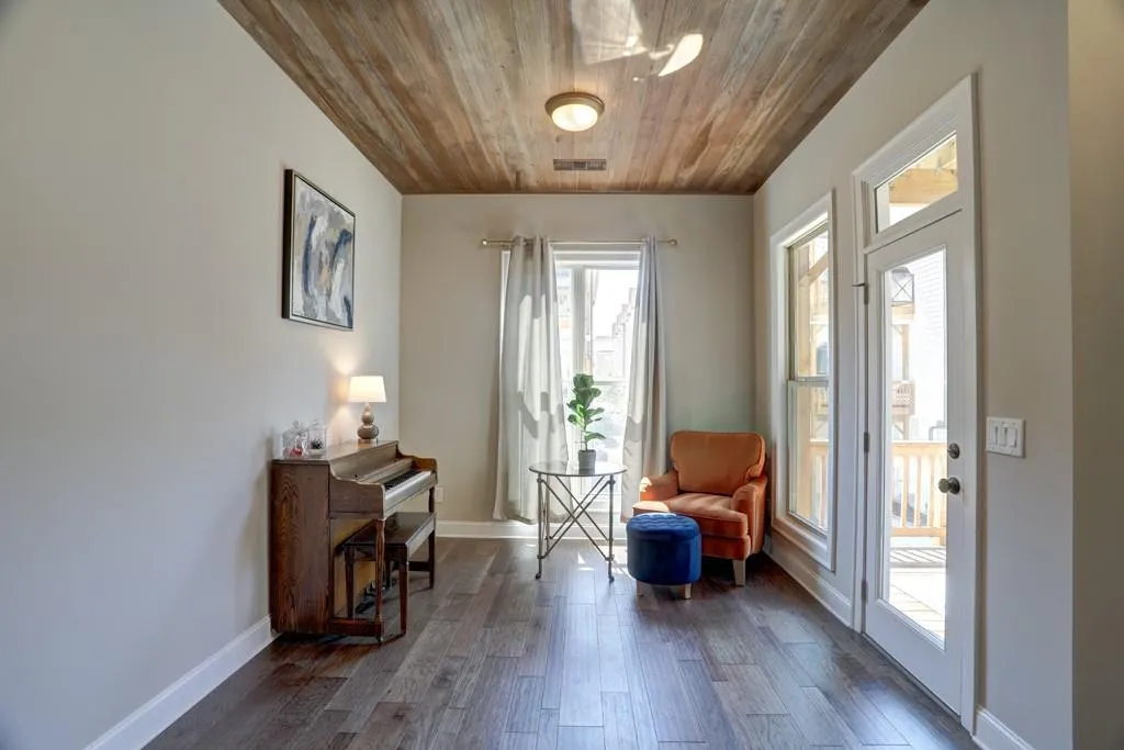 253 Franklin Road, Atlanta, Georgia 30342, 3 Bedrooms Bedrooms, ,3 BathroomsBathrooms,Residential,Sold,253 Franklin Road,6618763