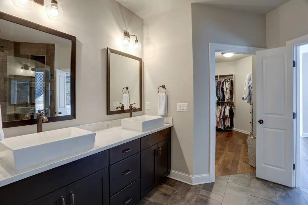 253 Franklin Road, Atlanta, Georgia 30342, 3 Bedrooms Bedrooms, ,3 BathroomsBathrooms,Residential,Sold,253 Franklin Road,6618763