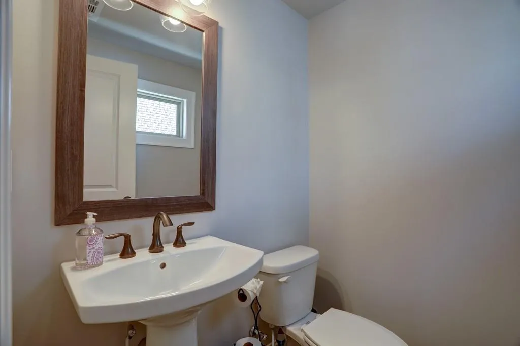 253 Franklin Road, Atlanta, Georgia 30342, 3 Bedrooms Bedrooms, ,3 BathroomsBathrooms,Residential,Sold,253 Franklin Road,6618763