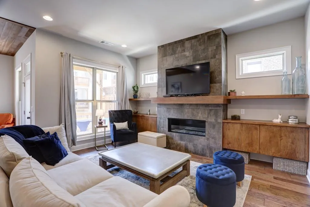 253 Franklin Road, Atlanta, Georgia 30342, 3 Bedrooms Bedrooms, ,3 BathroomsBathrooms,Residential,Sold,253 Franklin Road,6618763